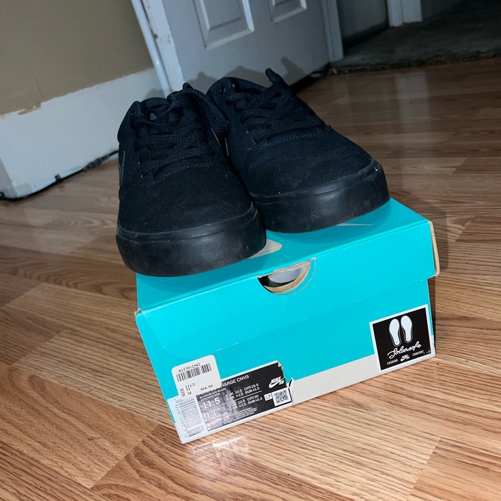 (NWT) Nike Se Charge Cnvs